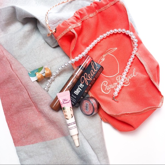 Too Faced Other - Georgia Peach x Too Faced Stash Kit